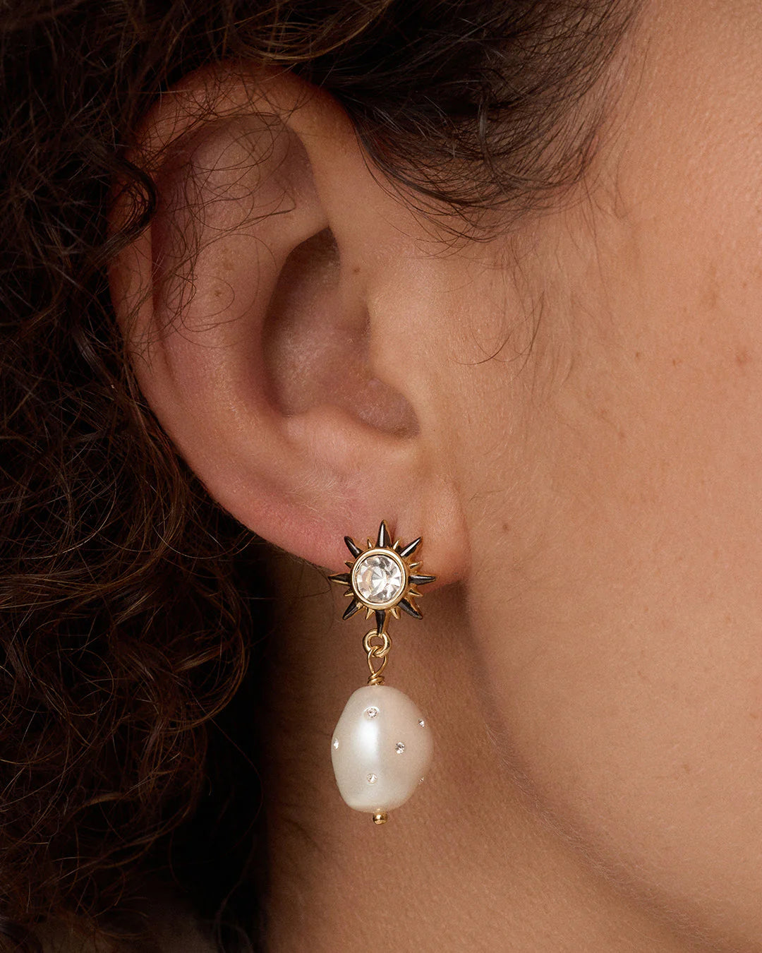 Gorjana Vintage Shimmer Pearl Drop Earr
