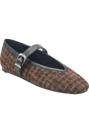 Marc Fisher Gorga Flat