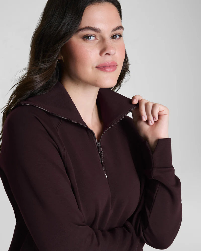Spanx: Air Essentials Half Zip