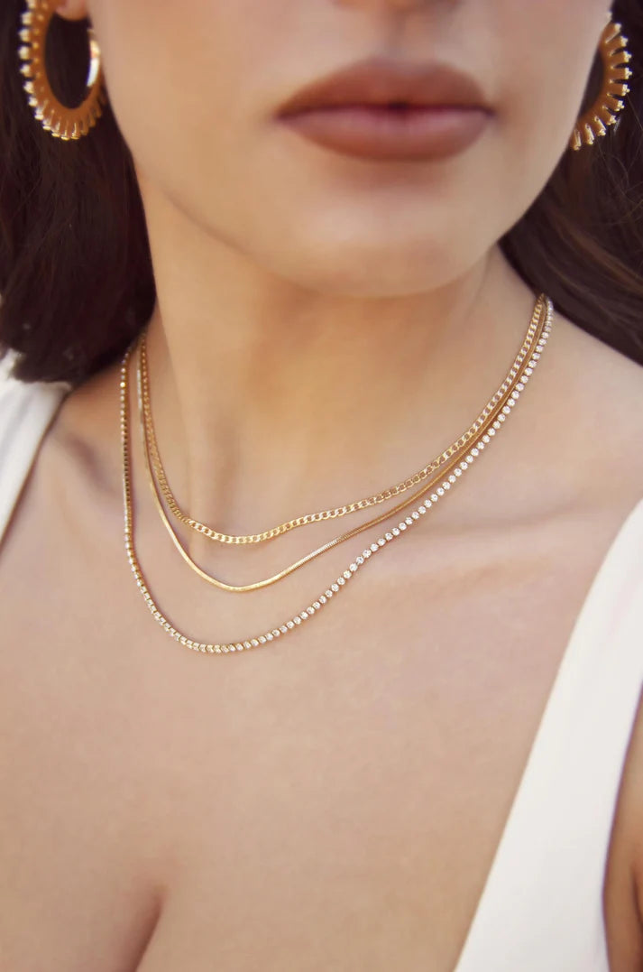 Ettika Minimal Layers Crystal Necklace