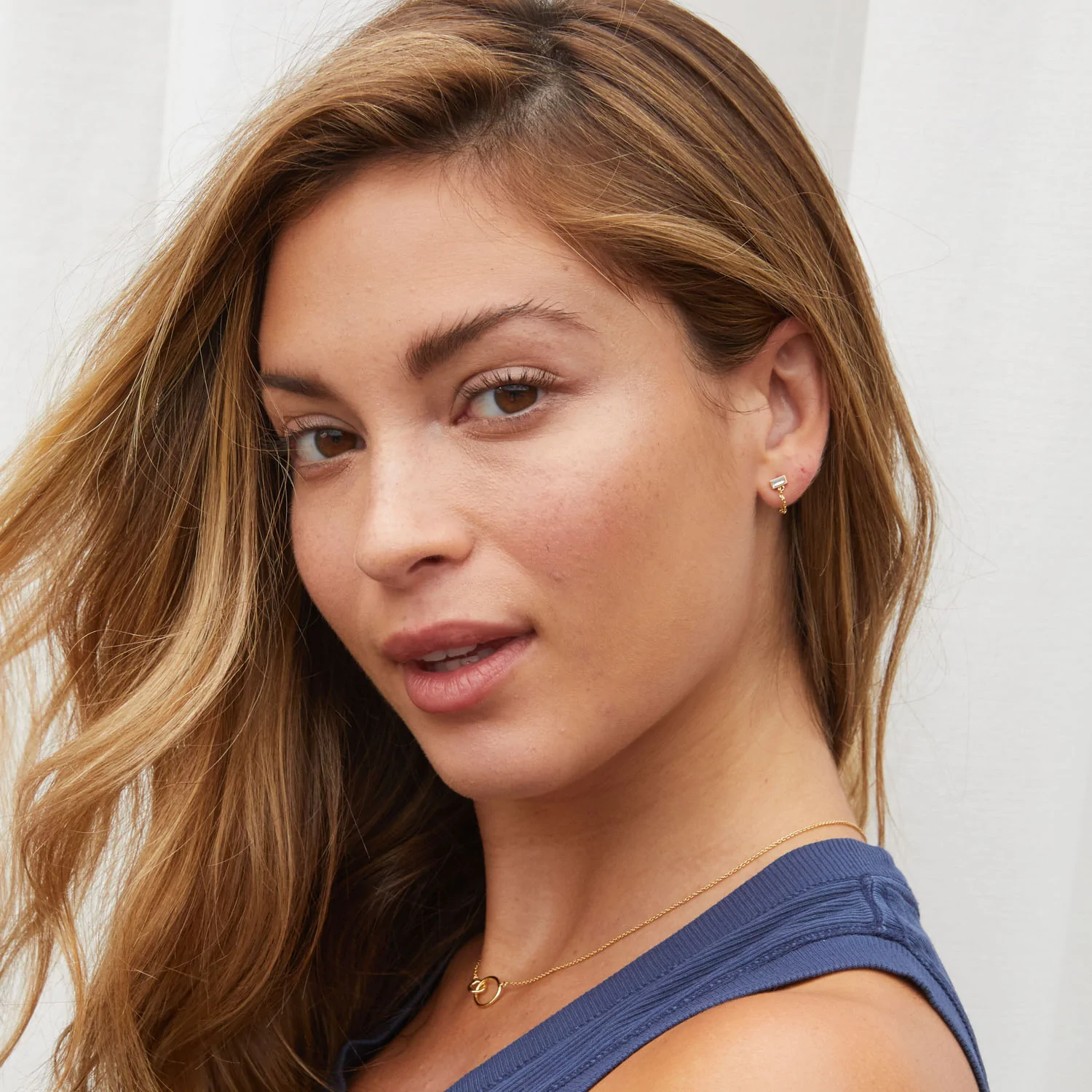 Gorjana Desi Chain Huggies